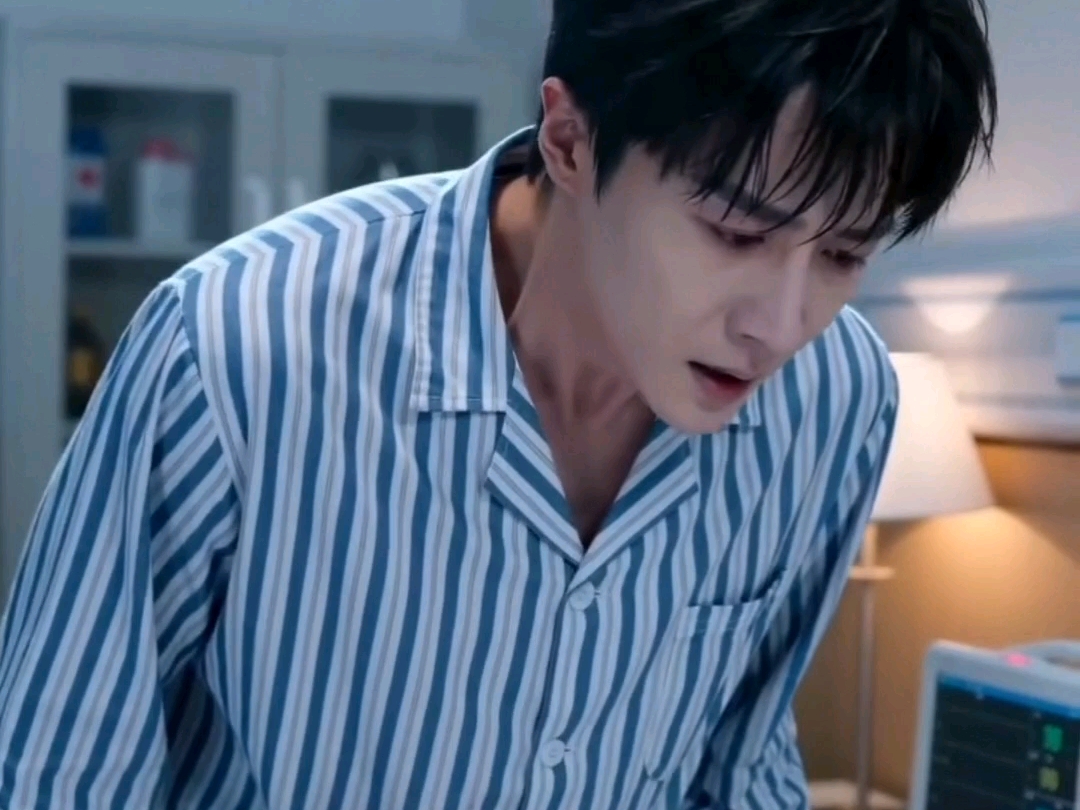 他在用命去爱她…》•从此，我们便是仇人了～第七集（上篇）