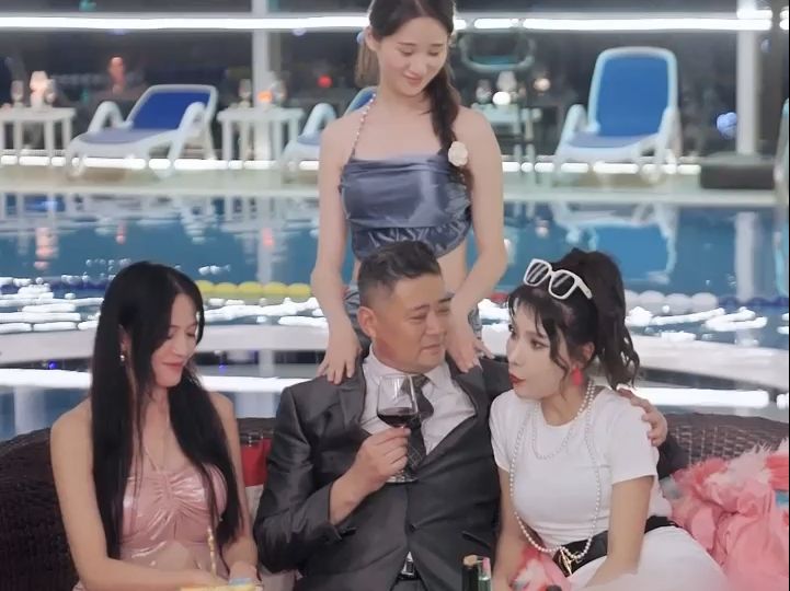 开挂的人生原来这么爽！快进来体验！-前妻重金求复合我却对钱不感兴趣