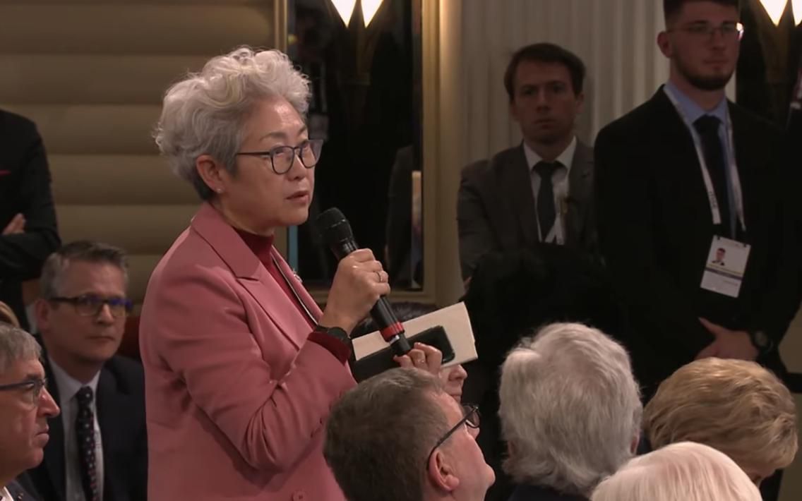 中国女外交官傅莹当场反驳美国佩洛西言论：别将电信基础设施割让中国