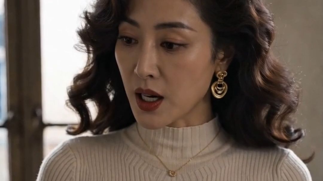 老板竟然带着小姨子跑路了，作为大厨的我只能勉为其难帮老板照顾好嫂子了~~~