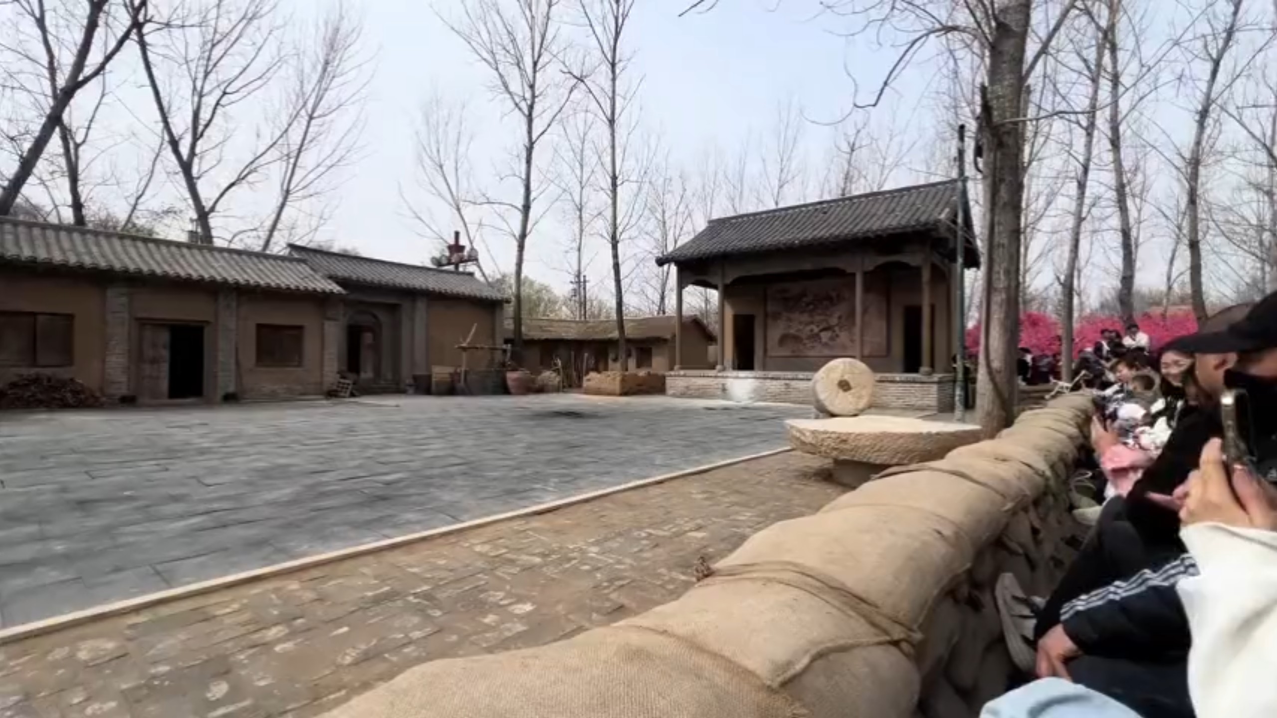 开封万岁山武侠城演鬼子的（城北枪声）完整版，堪比电视剧
