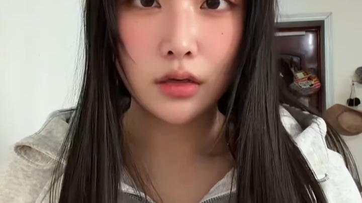 保健品到底是不是智商税？还是看个人身体需求，因为我平时营业摄入不足，加上身体的小毛病比较多，保健品与